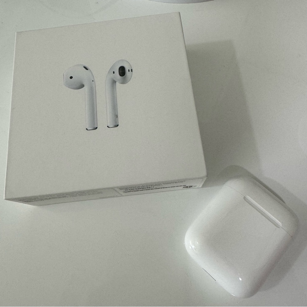 apple airpods